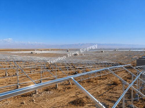 Ground Solar Mounting System van 100 MW in Qinghai