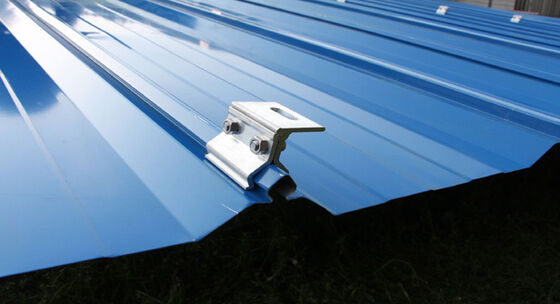 Goede prijs. Metalen dakklem zonne-installatiesysteem waterdicht ontwerp online