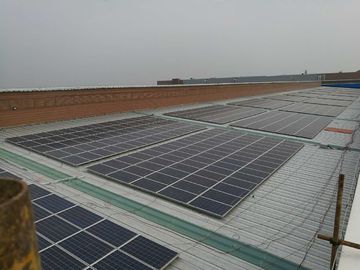 Goede prijs. 15° zonnepaneeldak het Opzetten Systemenaluminium 6005-T5 met Hoog Stabiliteitslandschap online